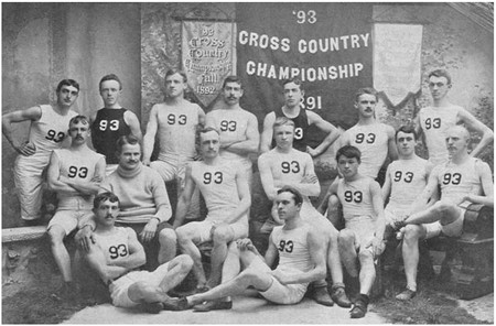 前列右から３人目に権平の姿